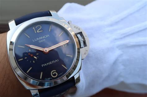 replica panerai 688|PAM688 vs PAM1033 .